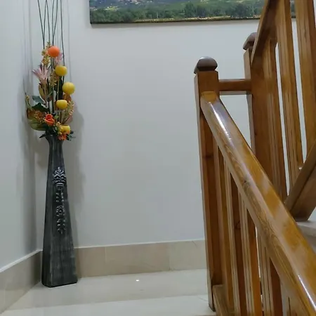 Casa Entre Rosales