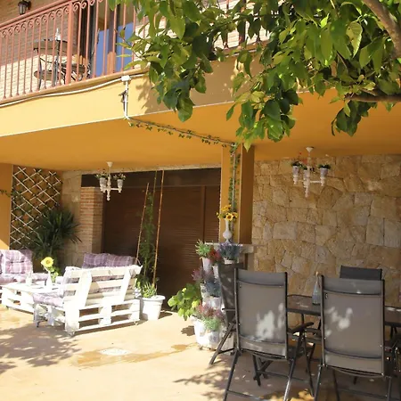 Casa Entre Rosales