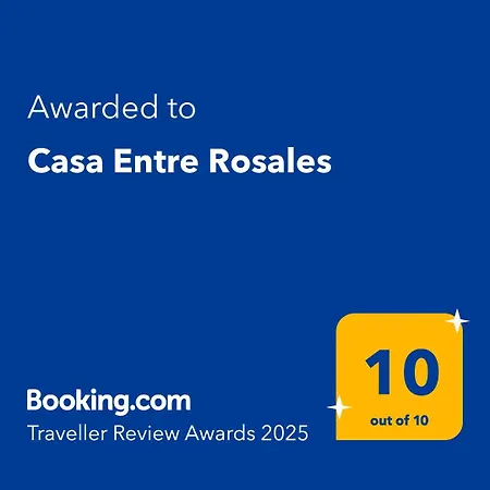 Casa Entre Rosales *