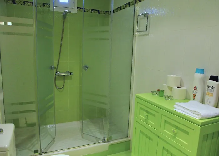 Casa Entre Rosales * Candeleda